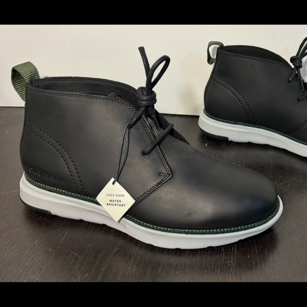 Cole Haan Grand Atlantic Chukka Water Resistant Leather Boots Black/Grey Men 8M